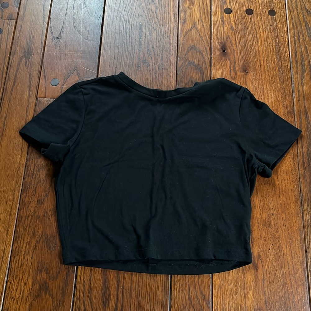 Black tee shirt
